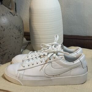 Nike Blazer Low Women's 7.5 Shoes Sneakers Casual Athletic Comfort